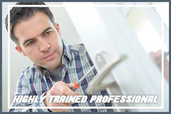 Lock Locksmith Tech Dunedin, FL 727-217-5529