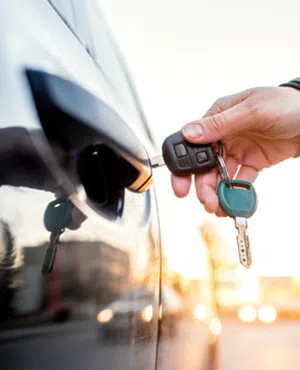 Lock Locksmith Tech Dunedin, FL 727-217-5529 - unlock-car